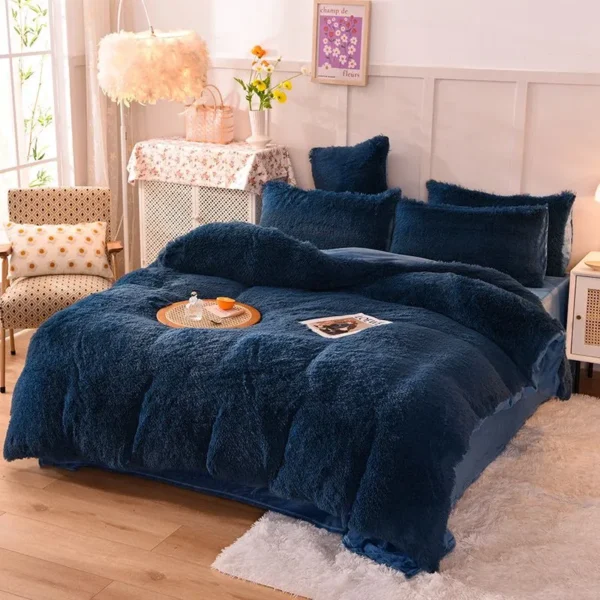 Navy Blue Shaggy Bedset - Image 6