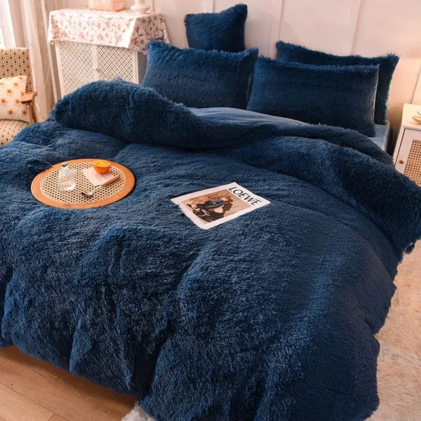 Navy Blue Shaggy Bedset