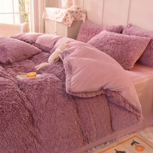 Light Purple Shaggy Bedset - Image 4