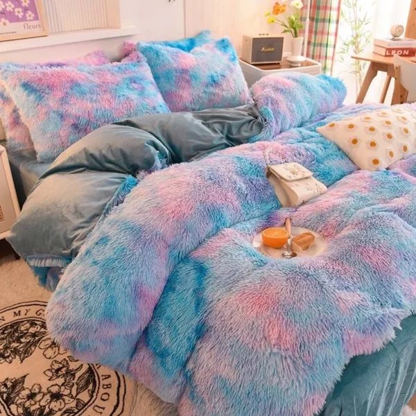 Blue Multi Shaggy Bedset - Image 5