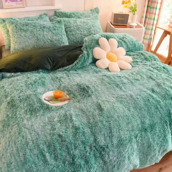 Sea Green Shaggy Bedset - Image 4