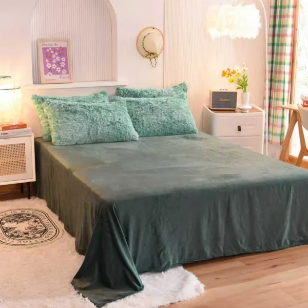 Sea Green Shaggy Bedset - Image 5